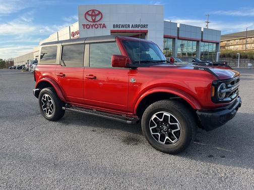 2023 Ford Bronco Outer Banks
