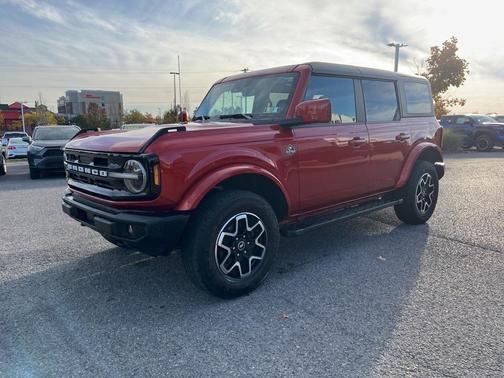 2023 Ford Bronco Outer Banks