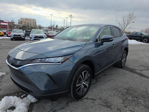 2022 Toyota Venza LE