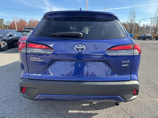2024 Toyota Corolla Cross XLE