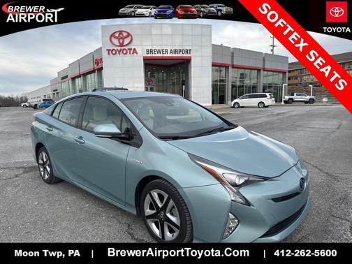 2016 Toyota Prius Three Touring