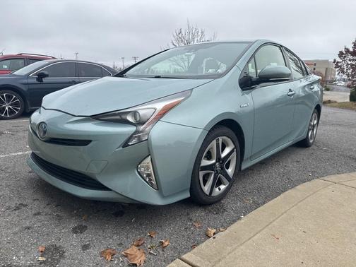 2016 Toyota Prius Three Touring