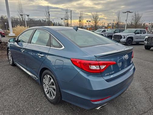 2015 Hyundai SONATA Sport