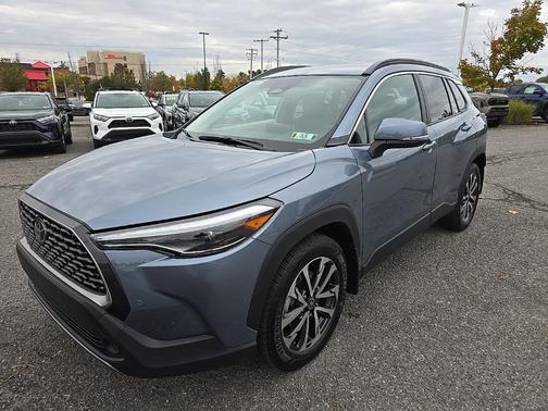2024 Toyota Corolla Cross XLE