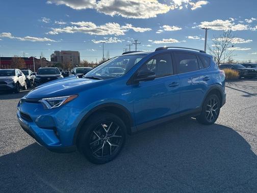 2017 Toyota RAV4 Hybrid SE