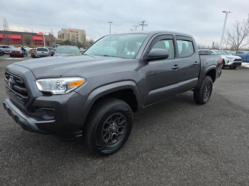 2016 Toyota Tacoma SR