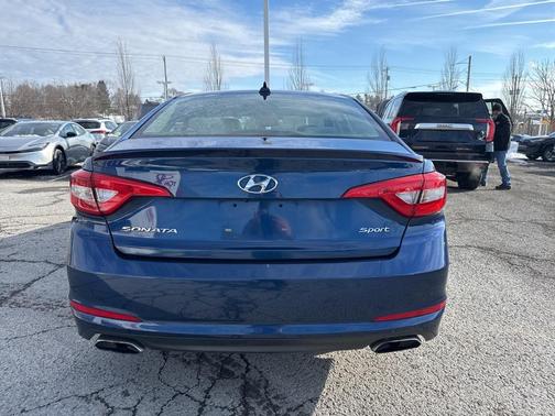 2015 Hyundai SONATA Sport