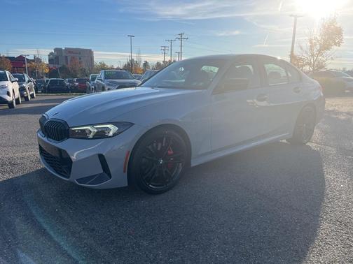 2023 BMW 330 xDrive