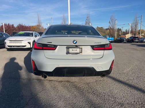 2023 BMW 330 xDrive