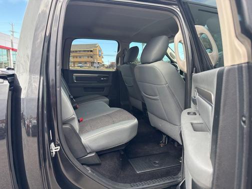 2017 RAM 1500 Big Horn