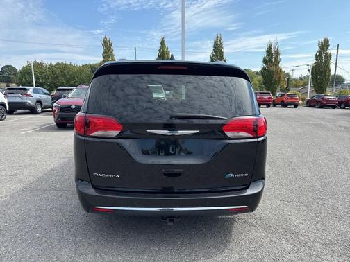 2020 Chrysler Pacifica Hybrid Limited