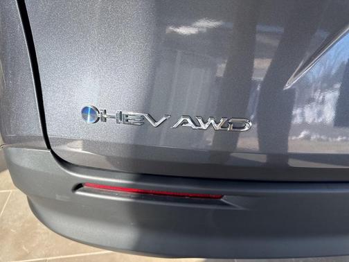 2025 Toyota Sienna LE