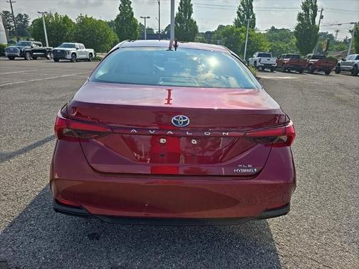 2020 Toyota Avalon Hybrid XLE Plus