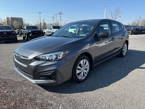 Magnetite Gray Metallic 2018 Subaru Impreza 2.0i
