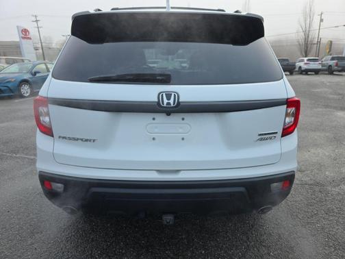 White Diamond Pearl 2019 Honda Passport Touring
