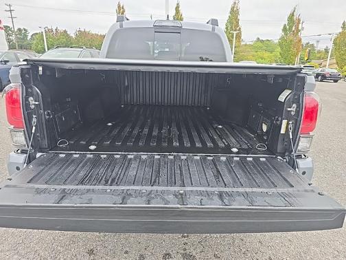 2017 Toyota Tacoma Base