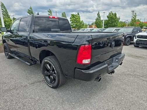 2022 RAM 1500 Classic SLT