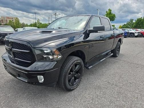 2022 RAM 1500 Classic SLT
