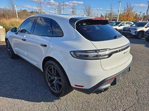 2023 Porsche Macan T