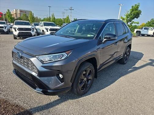 2020 Toyota RAV4 Hybrid SE