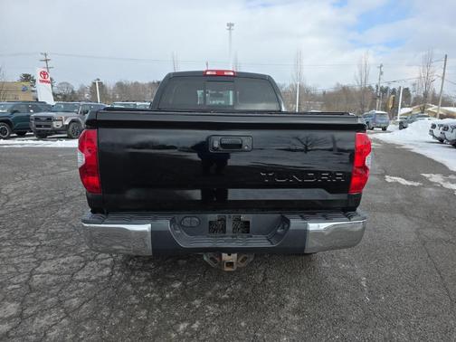 2014 Toyota Tundra SR5