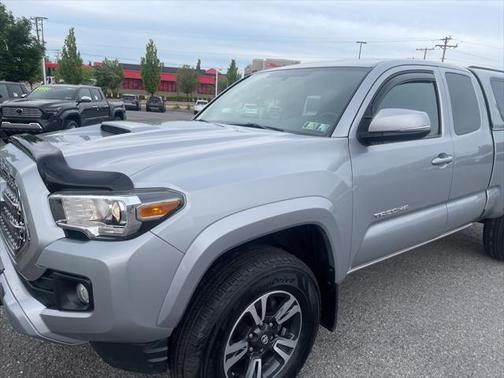 2016 Toyota Tacoma TRD Sport