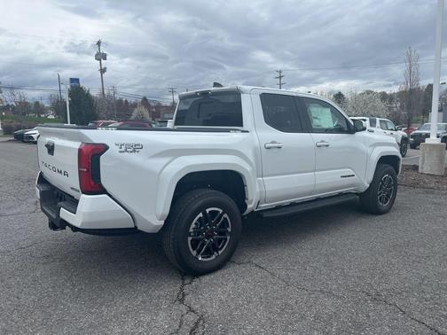 2025 Toyota Tacoma Hybrid TRD Sport