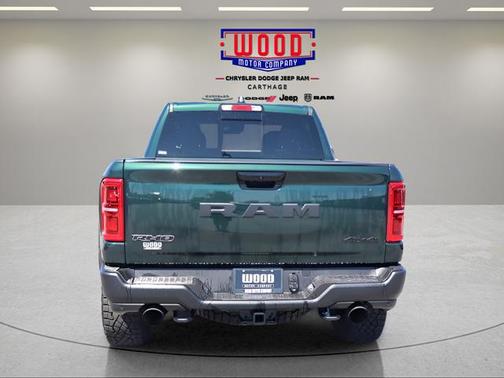 Serrano Red 2026 RAM 1500 RHO
