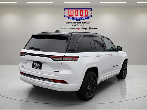 Bright White Clearcoat 2026 Jeep Grand Cherokee Summit