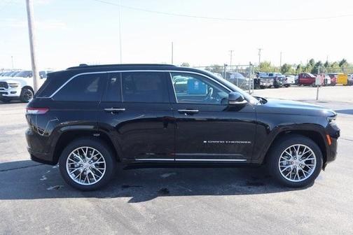 2025 Jeep Grand Cherokee Summit