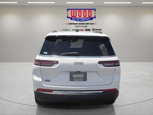 Bright White Clearcoat 2026 Jeep Grand Cherokee L Laredo