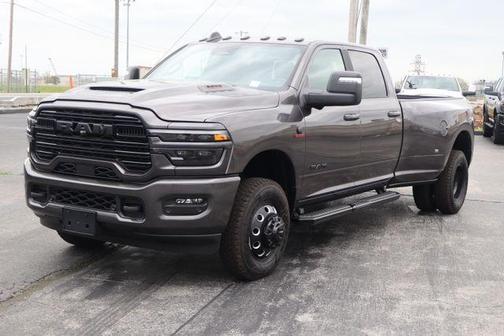 Granite Crystal Clearcoat Metallic 2026 RAM 3500 Laramie