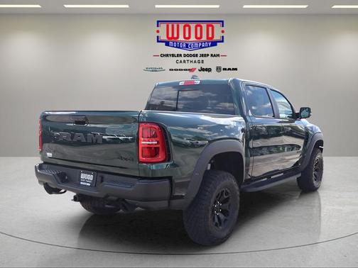 Serrano Red 2026 RAM 1500 RHO