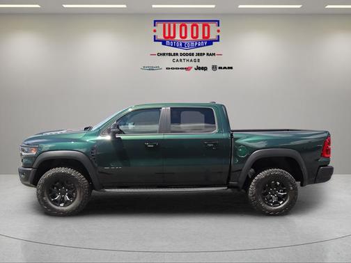 Serrano Red 2026 RAM 1500 RHO