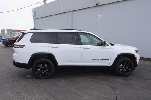 2025 Jeep Grand Cherokee L Laredo