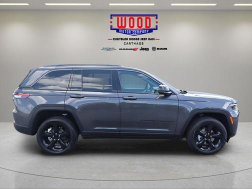Metallic 2026 Jeep Grand Cherokee Limited