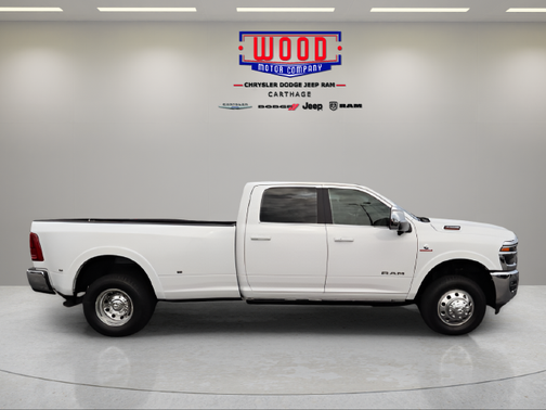 Bright White Clearcoat 2027 RAM 3500 Limited
