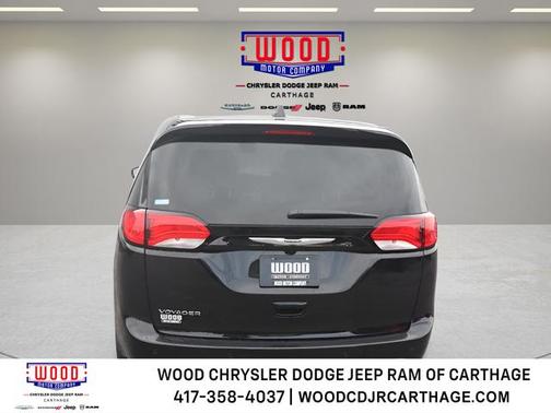 Diamond Black 2026 Chrysler Voyager LX
