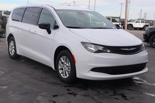 2026 Chrysler Voyager LX