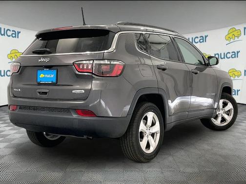 Granite Crystal Clearcoat Metallic 2022 Jeep Compass Latitude