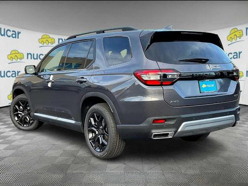 2025 Honda Pilot TOURING+