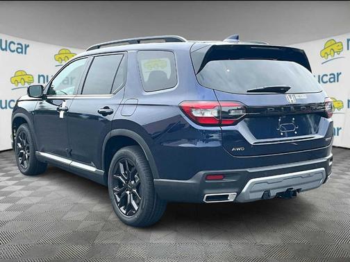 2025 Honda Pilot TOURING+