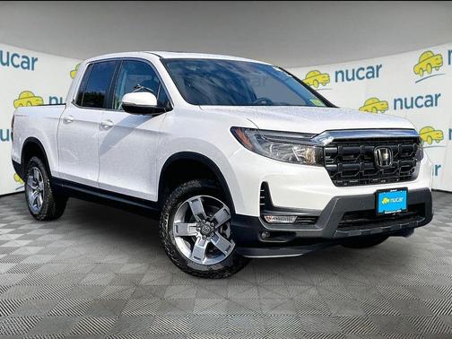 White 2026 Honda Ridgeline RTL