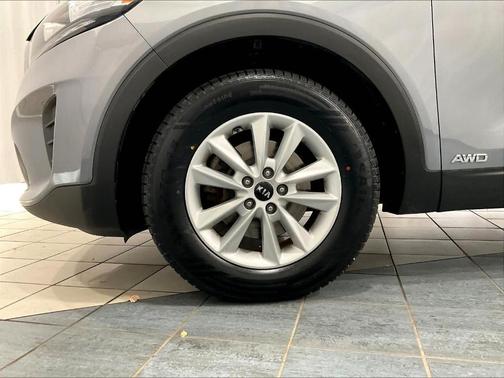 2020 Kia Sorento LX