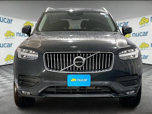 2021 Volvo XC90 T6 Momentum 7 Passenger