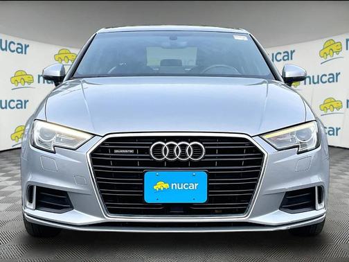 Florett Silver Metallic 2017 Audi A3 2.0T Premium