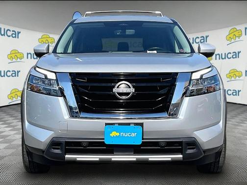 Silver 2023 Nissan Pathfinder Platinum