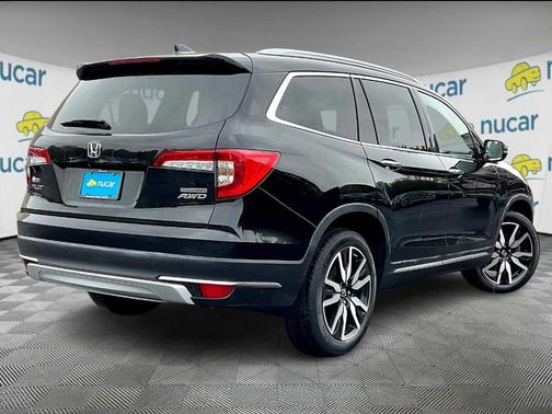 2022 Honda Pilot Touring 7-Passenger