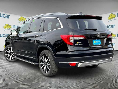 2022 Honda Pilot Touring 7-Passenger