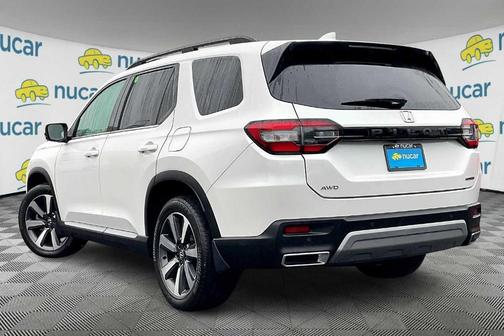 2023 Honda Pilot Touring